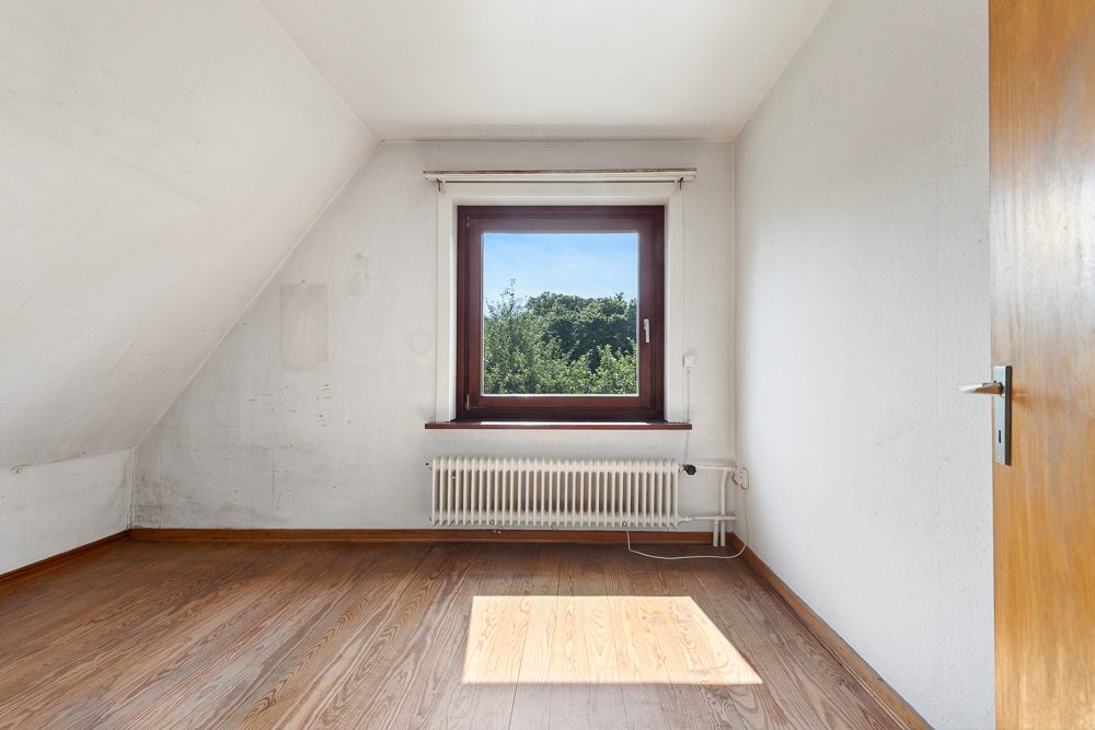 Immobilienangebot - Hamburg / Tonndorf - Alle - !! Nur noch Warteliste !! Großzügiges Haus mit Garten und viel Potenzial