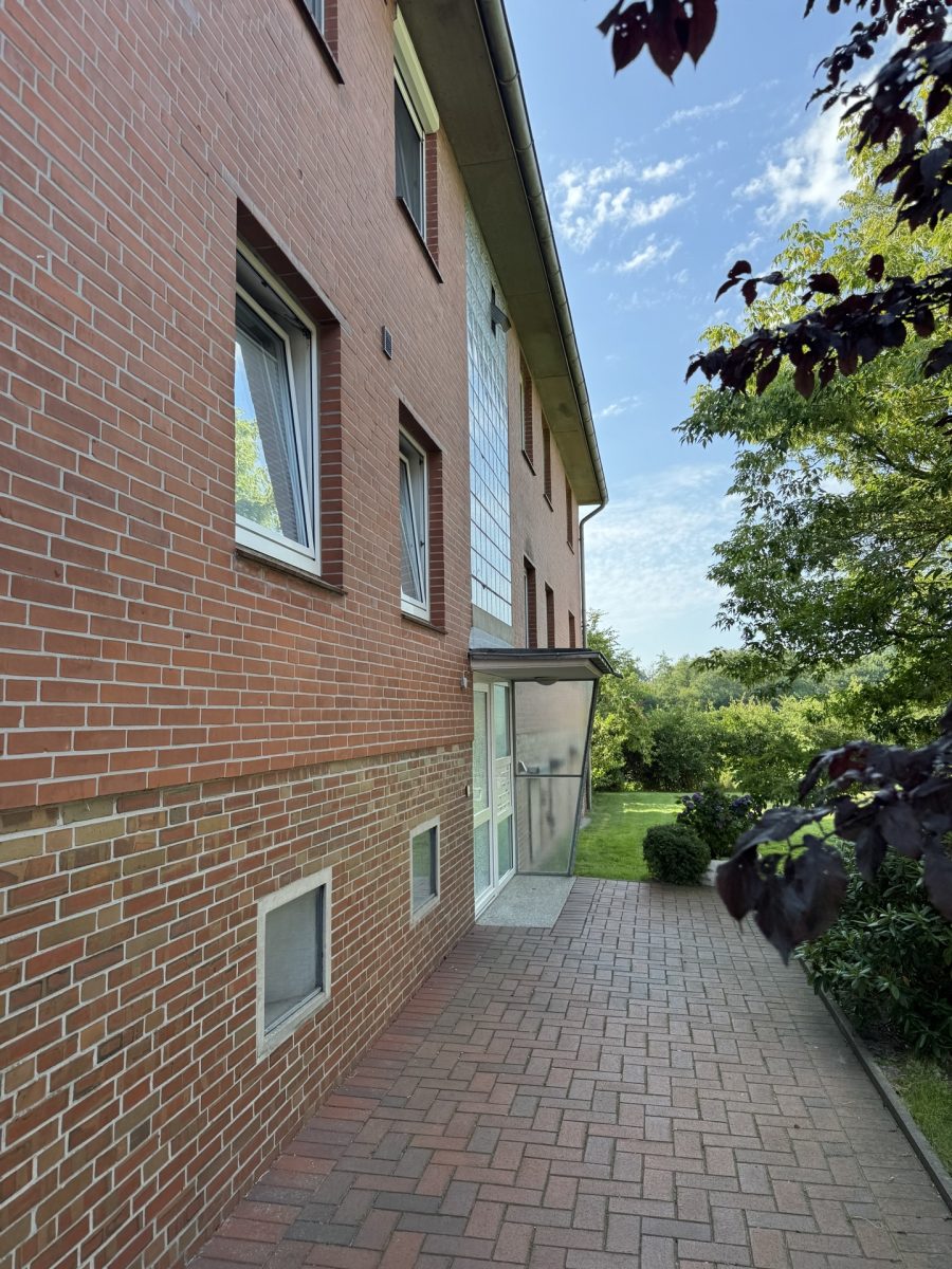 Immobilienangebot - Schenefeld - Alle - Zwei Zimmer Wohnung in ruhiger Lage
in Schenefeld bei Itzehoe