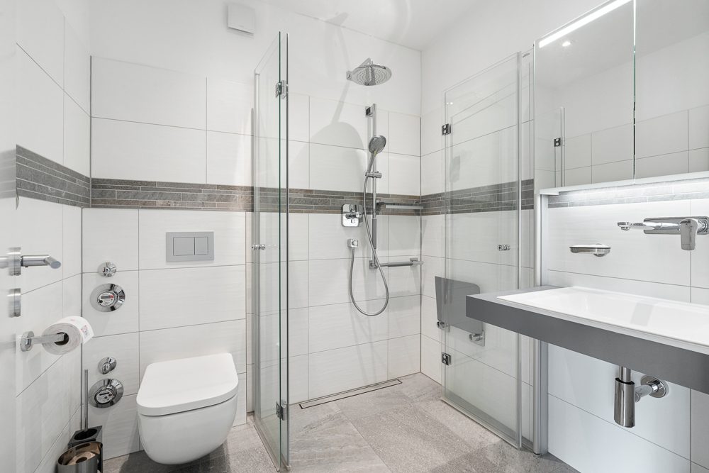 Immobilienangebot - Hamburg / Meiendorf - Alle - Großzügige 4-Zimmer-Dachgeschosswohnung und Galerie auf ca. 122 m² mit Dachterrasse & Garage