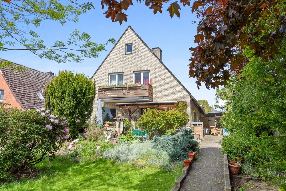 Immobilienangebot - Kuddewörde - Alle - Hintere Doppelhaushälfte mit Garten & Garage – wohnen am Rande des Sachsenwalds