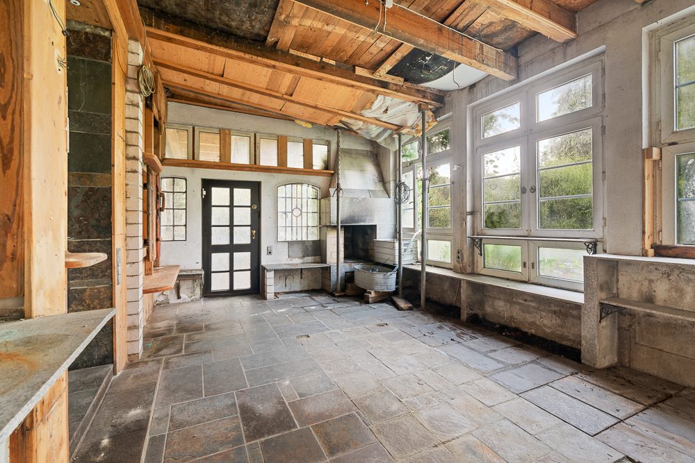 Immobilienangebot - Hamburg / Bramfeld - Alle - Sanierungsbedürftiges Zweifamilienhaus mit zwei Wohneinheiten und großem Potenzial!