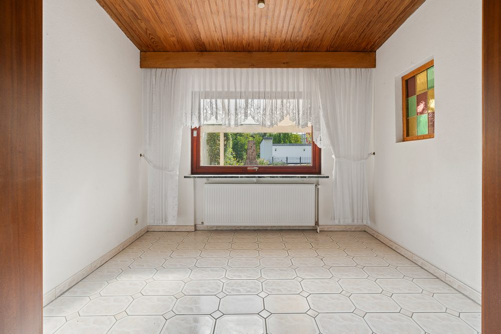 Immobilienangebot - Hamburg / Neuland - Alle - Charaktervolle Doppelhaushälfte mit Traumgarten, Pool und Garage in Harburg
