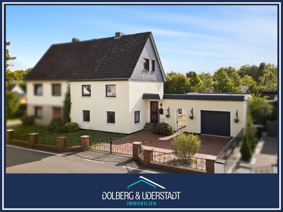 Immobilienangebot - Hamburg / Neuland - Alle - Charaktervolle Doppelhaushälfte mit Traumgarten, Pool und Garage in Harburg