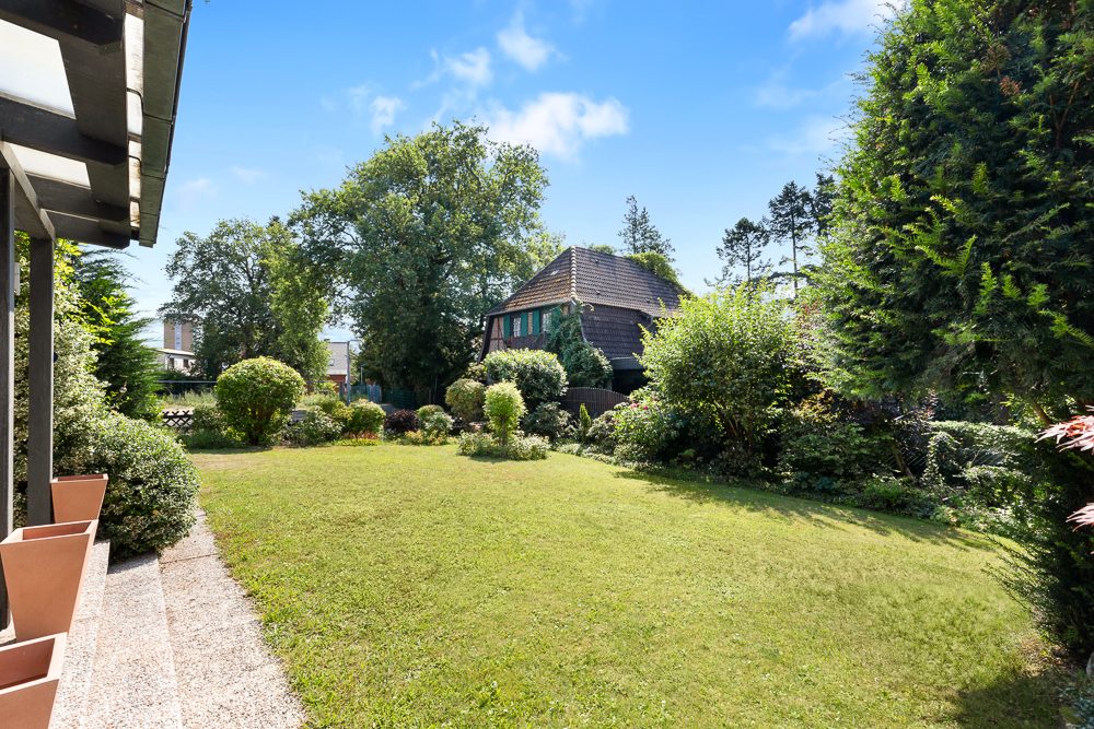Immobilienangebot - Lauenburg - Alle - Ihr neues Zuhause nahe der Elbe – renoviertes Einfamilienhaus in guter Lage mit Schifferstadt-Charme