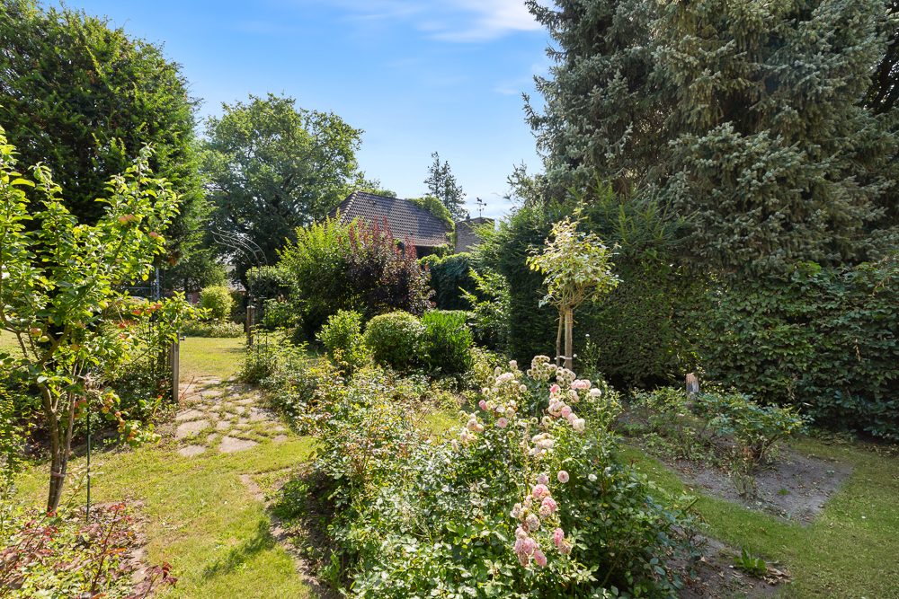 Immobilienangebot - Lauenburg - Alle - Ihr neues Zuhause nahe der Elbe – renoviertes Einfamilienhaus in guter Lage mit Schifferstadt-Charme