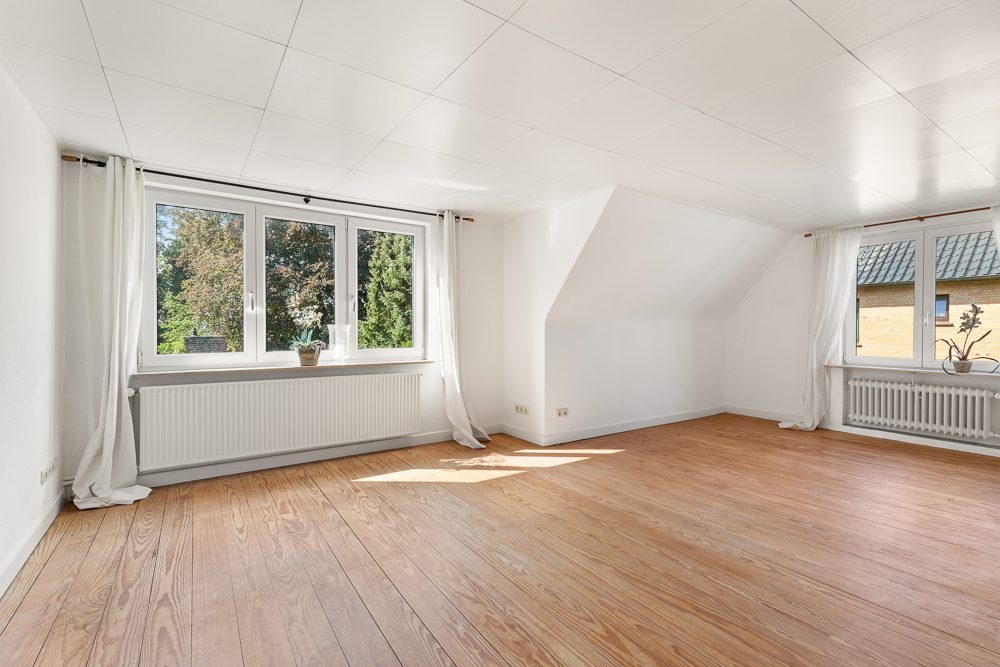 Immobilienangebot - Lauenburg - Alle - Ihr neues Zuhause nahe der Elbe – renoviertes Einfamilienhaus in guter Lage mit Schifferstadt-Charme