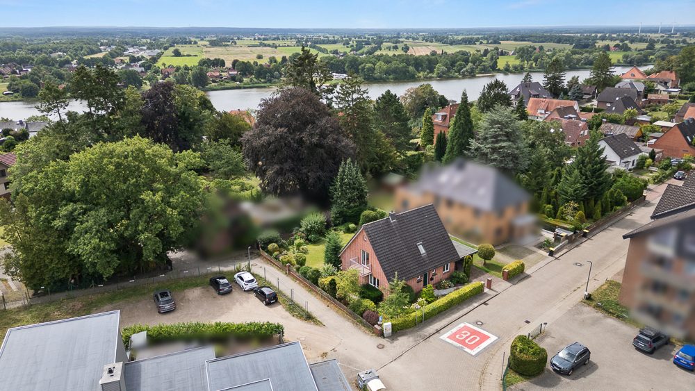 Immobilienangebot - Lauenburg - Alle - Ihr neues Zuhause nahe der Elbe – renoviertes Einfamilienhaus in guter Lage mit Schifferstadt-Charme