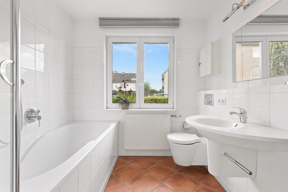 Immobilienangebot - Lauenburg - Alle - Ihr neues Zuhause nahe der Elbe – renoviertes Einfamilienhaus in guter Lage mit Schifferstadt-Charme