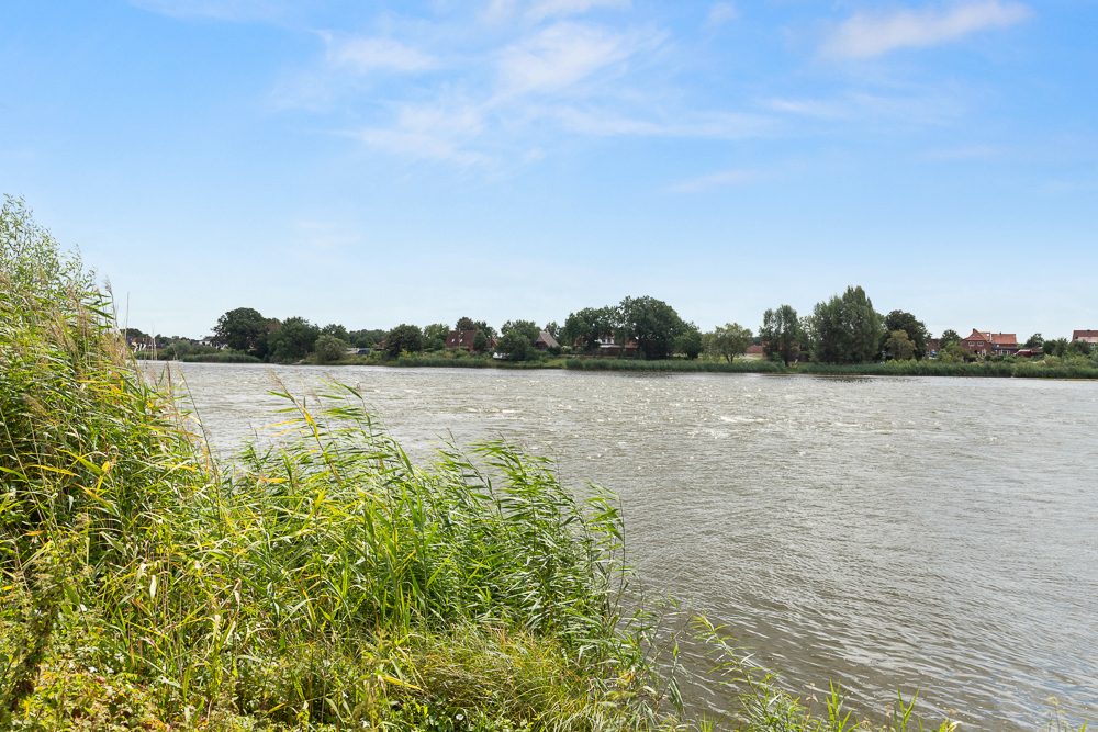 Immobilienangebot - Lauenburg - Alle - Ihr neues Zuhause nahe der Elbe – renoviertes Einfamilienhaus in guter Lage mit Schifferstadt-Charme
