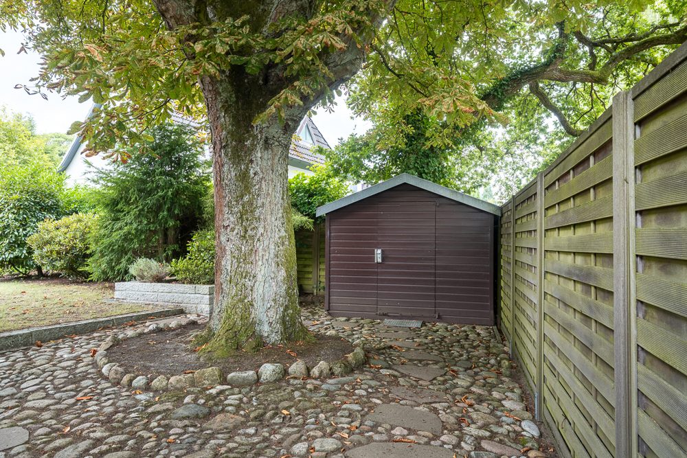 Immobilienangebot - Hamburg / Rahlstedt - Alle - Charaktervolles Einfamilienhaus mit Wintergarten & vielseitigem Souterrain mit viel Platz für die Familie