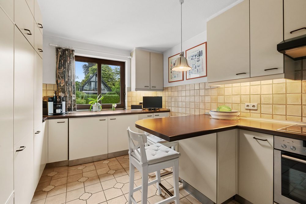 Immobilienangebot - Hamburg / Rahlstedt - Alle - Charaktervolles Einfamilienhaus mit Wintergarten & vielseitigem Souterrain mit viel Platz für die Familie