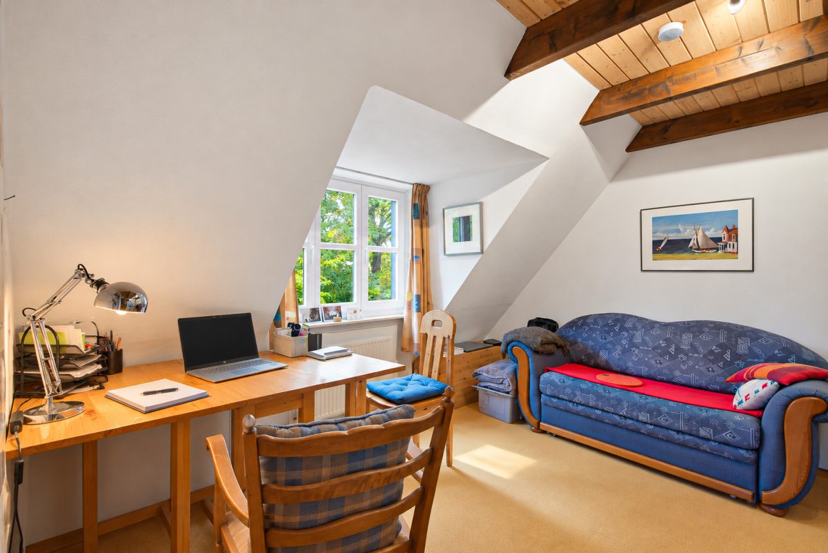 Immobilienangebot - Hamburg / Poppenbüttel - Alle - Familienfreundliches Wohnen mit sonnigem Westgarten und großzügigem Raumangebot