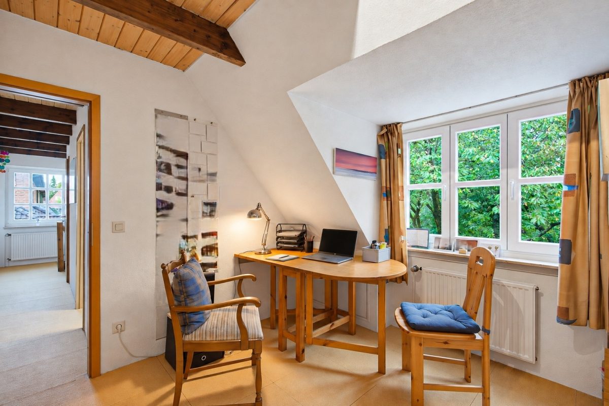 Immobilienangebot - Hamburg / Poppenbüttel - Alle - Familienfreundliches Wohnen mit sonnigem Westgarten und großzügigem Raumangebot