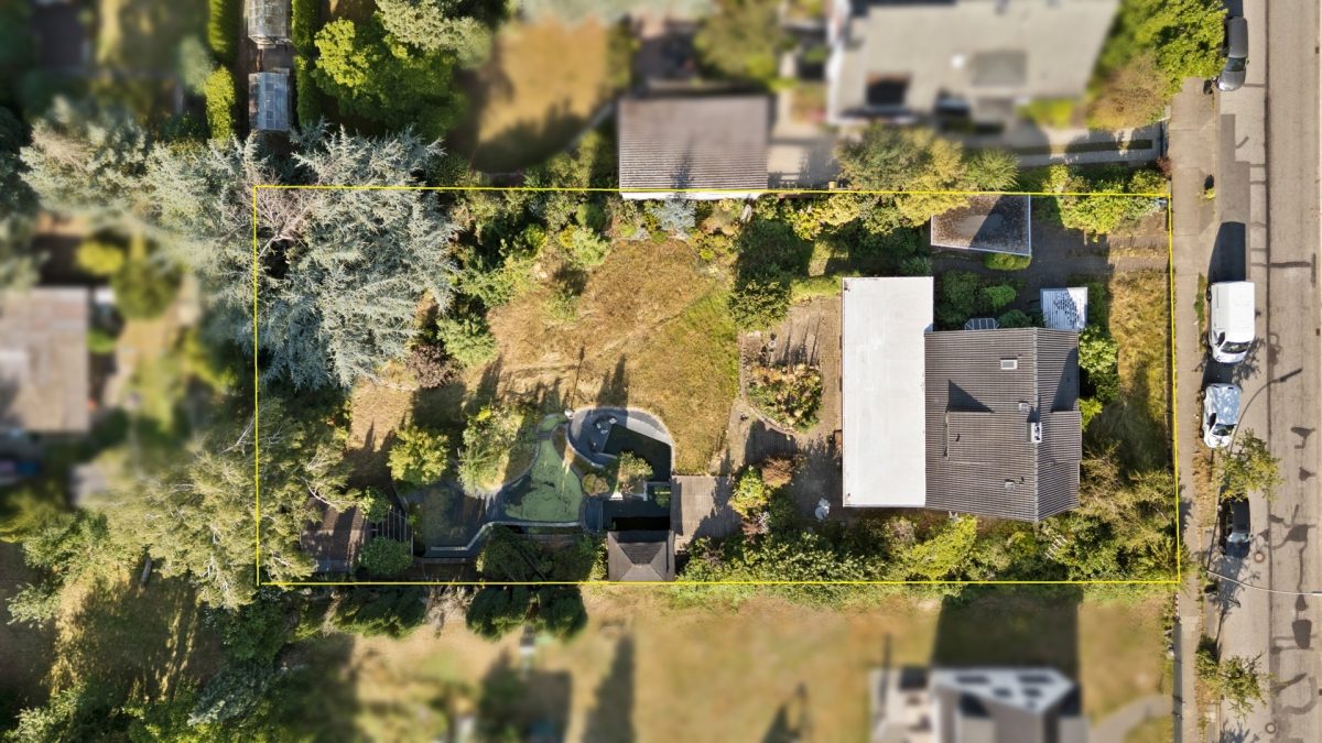 Immobilienangebot - Hamburg / Kirchsteinbek - Alle - Baugrundstück mit Entwicklungspotenzial in gefragter Lage von Kirchsteinbek
