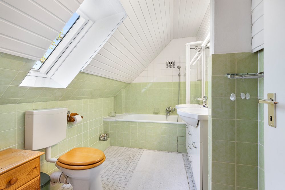 Immobilienangebot - Hamburg / Rahlstedt - Alle - Traumhaftes Einfamilienhaus mit Carport und herrlichem Grundstück in begehrter, rückwärtiger Lage