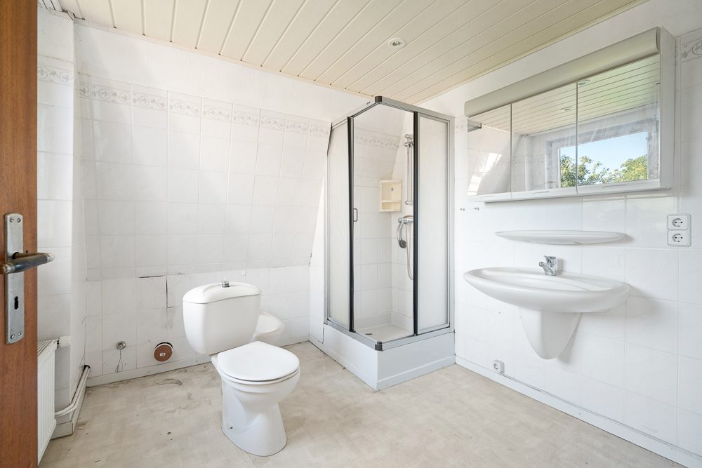 Immobilienangebot - Mustin - Alle - Handwerker aufgepasst: Einfamilienhaus mit viel Gestaltungsspielraum nahe des Ratzeburger Sees!
