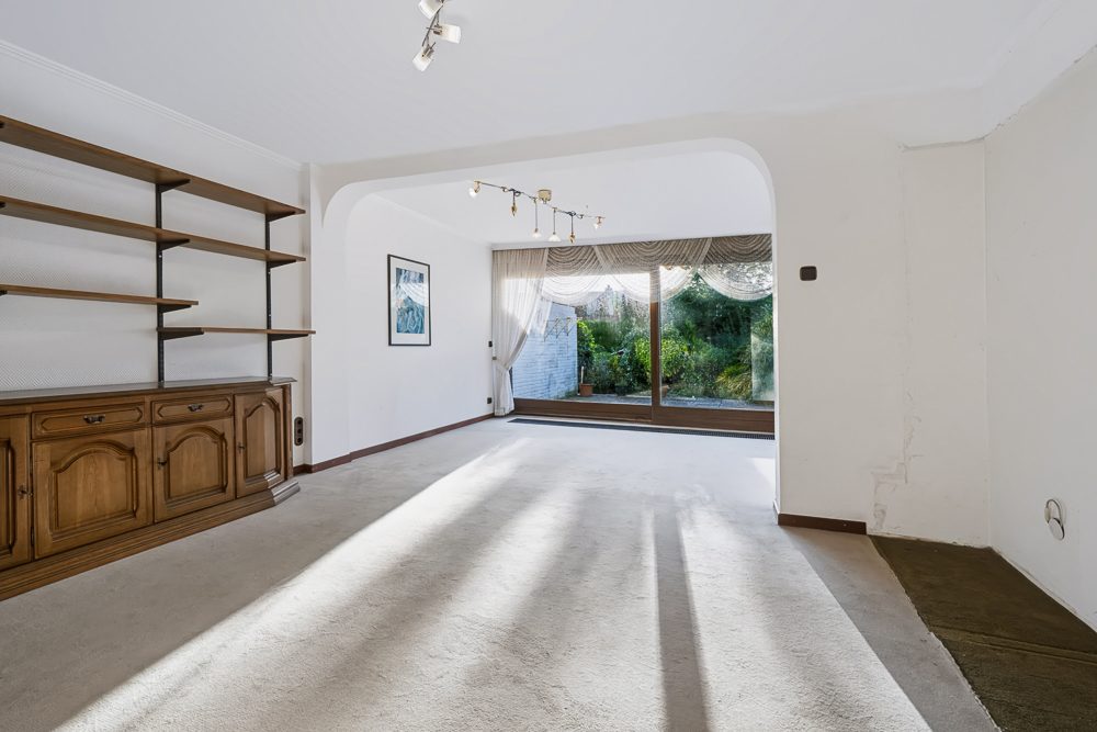 Immobilienangebot - Hamburg / Rahlstedt - Alle - NUR NOCH WARTELISTE !Gepflegtes Mittelreihenhaus mit einer Garage in beliebter Lage von HH-Rahlstedt