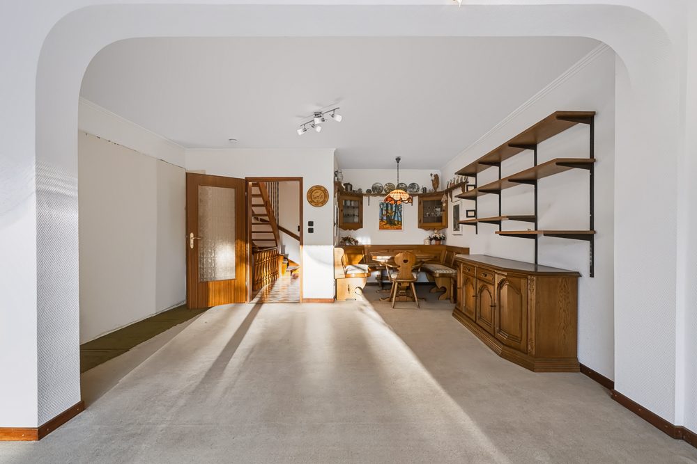 Immobilienangebot - Hamburg / Rahlstedt - Alle - NUR NOCH WARTELISTE !Gepflegtes Mittelreihenhaus mit einer Garage in beliebter Lage von HH-Rahlstedt