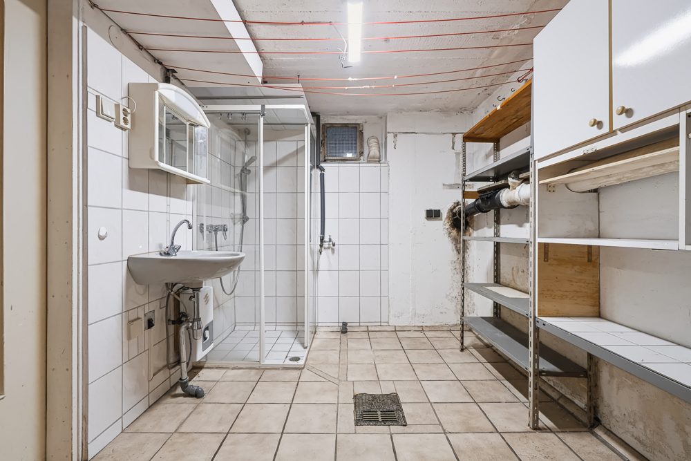 Immobilienangebot - Hamburg / Rahlstedt - Alle - NUR NOCH WARTELISTE !Gepflegtes Mittelreihenhaus mit einer Garage in beliebter Lage von HH-Rahlstedt