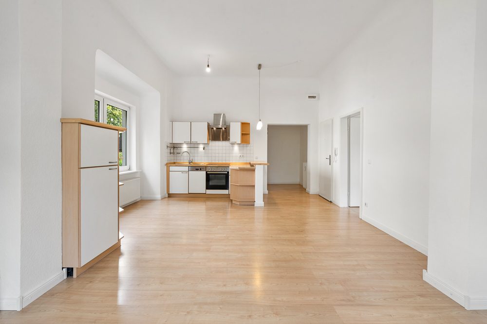 Immobilienangebot - Hamburg / Oldenfelde - Alle - Herrschaftliche Villa in TOP-Zustand mit bis zu 5 Wohneinheiten und 4 Garagen