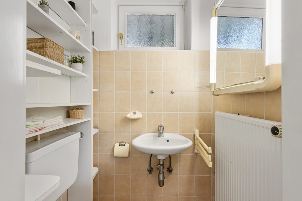 Immobilienangebot - Hamburg/Meiendorf - Alle - Großzügiger Bungalow mit weitläufigem Grundstück und viel Privatsphäre