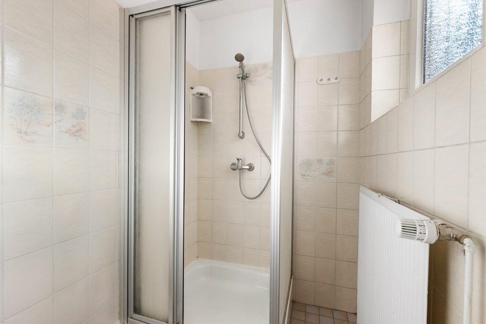 Immobilienangebot - Hamburg/Meiendorf - Alle - Großzügiger Bungalow mit weitläufigem Grundstück und viel Privatsphäre
