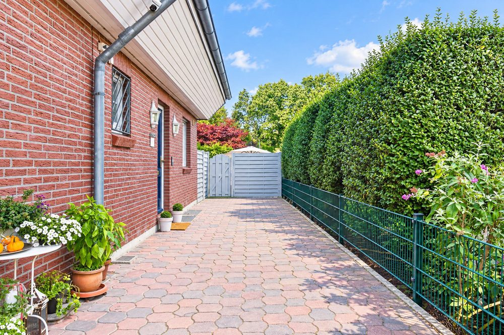 Immobilienangebot - Wedel - Alle - WARTELISTE! Doppelhaushälfte mit viel Licht, großzügigem Platzangebot & schönem Garten in Wedel