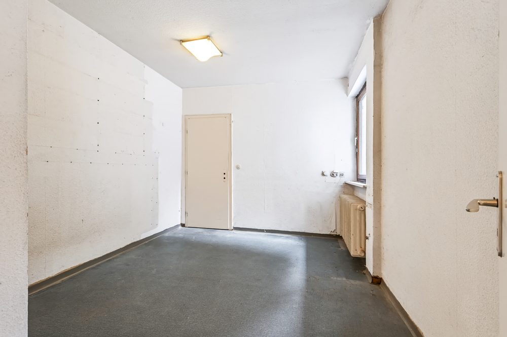 Immobilienangebot - Hamburg/ Poppenbüttel - Alle - Renovierungsbedürftiger Wohntraum auf ruhigem Pfeifenstilgrundstück in HH-Poppenbüttel