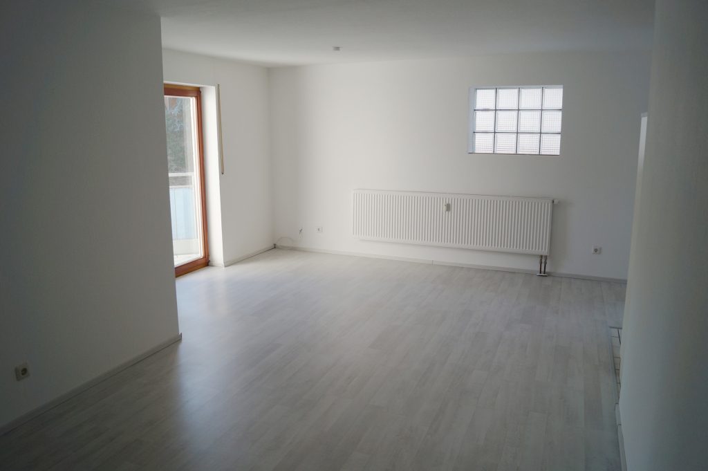 HUST Immobilien GmbH & Co. KG - Immobilienangebot - Karlsbad - Alle - Renovierte 3-Zimmer-Wohnung mit 2 Balkonen und TG-Stellplatz in Karlsbad-Langensteinbach!