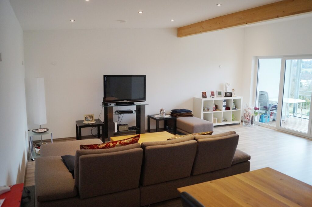 HUST Immobilien GmbH & Co. KG - Immobilienangebot - Bretten - Alle - Hier lässt es sich wohnen! Stylische 3-Zimmer-Wohnung mit Carport in Bretten