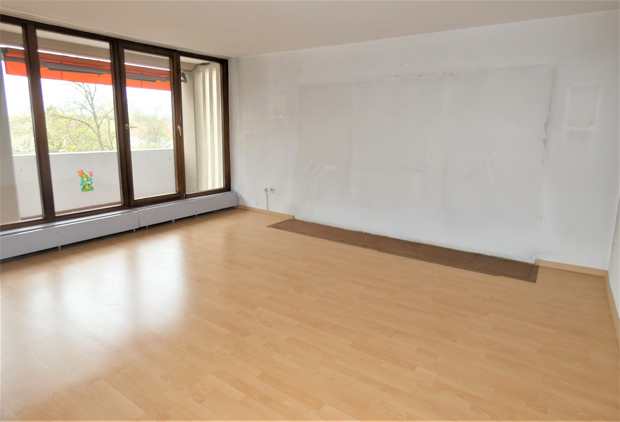 HUST Immobilien GmbH & Co. KG - Immobilienangebot - Karlsruhe / Durlach - Alle - In Ihrer Nachbarschaft wurde diese 3-Zimmer-Wohnung mit zwei Balkonen gerade erst VERKAUFT!