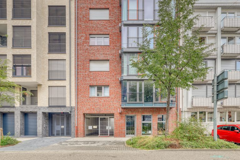 HUST Immobilien GmbH & Co. KG - Immobilienangebot - Karlsruhe - Alle - neuwertige, bezugsfreie Wohnung mit 2 KFZ-Stellplätzen und 2 Balkonen