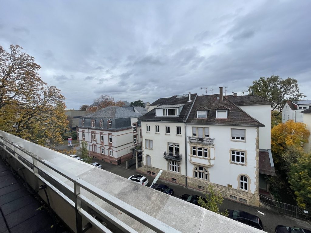 HUST Immobilien GmbH & Co. KG - Immobilienangebot - Karlsruhe - Alle - Luxuriöse Penthousewohnung in Anlage für betreutes Wohnen in Karlsruhe zu vermieten