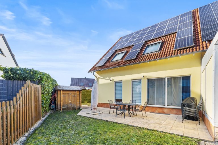 HUST Immobilien GmbH & Co. KG - Immobilienangebot - Wörth am Rhein - Alle - Familienfreundliches Wohnglück mit vielen Extras – Ihr neues Zuhause wartet!