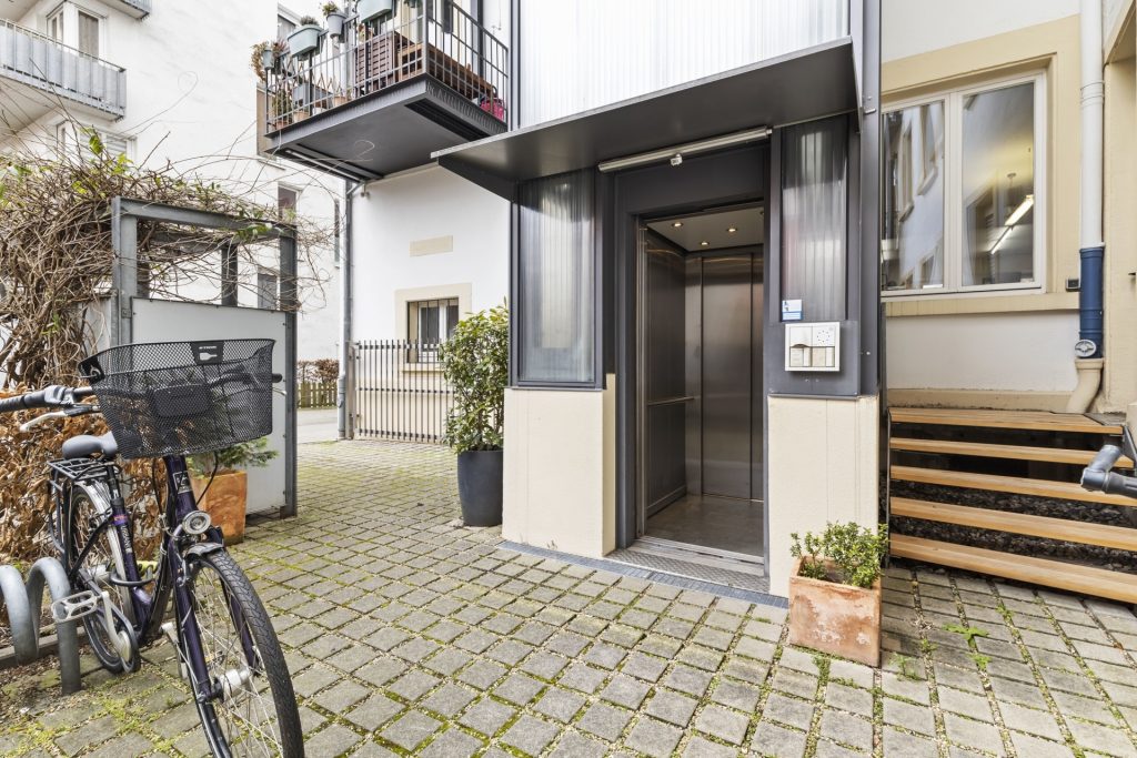 HUST Immobilien GmbH & Co. KG - Immobilienangebot - Karlsruhe - Alle - Exklusive 3-4-Zi.-Penthouse-Maisonette-Whg. mit Aufzug & traumhafter Dachterrasse in TOP-Lage