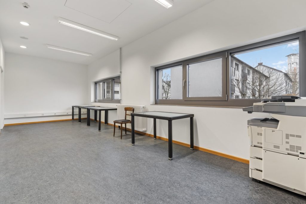 HUST Immobilien GmbH & Co. KG - Immobilienangebot - Baden-Baden - Alle - Voll ausgestattetes Restaurant – Einziehen, loslegen, begeistern!