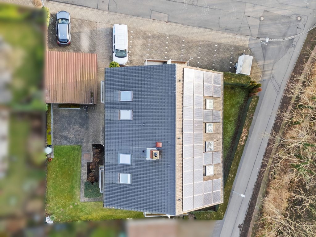 HUST Immobilien GmbH & Co. KG - Immobilienangebot - Karlsruhe / Wolfartsweier - Alle - Kapitalanlage! 10 Wohnungen im Paket in 12- Familienhaus mit Stellplätzen und Garage