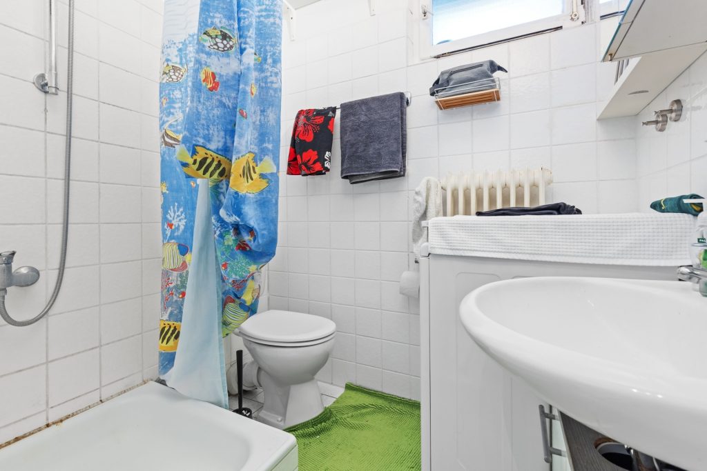 HUST Immobilien GmbH & Co. KG - Immobilienangebot - Karlsruhe / Wolfartsweier - Alle - Kapitalanlage! 10 Wohnungen im Paket in 12- Familienhaus mit Stellplätzen und Garage
