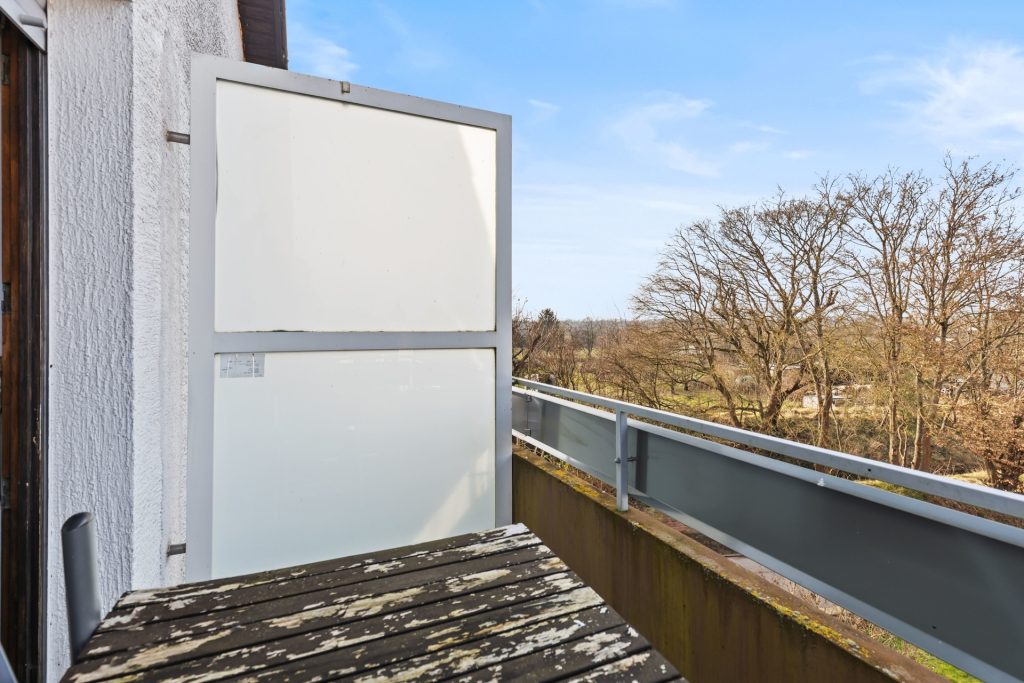 HUST Immobilien GmbH & Co. KG - Immobilienangebot - Karlsruhe / Wolfartsweier - Alle - Kapitalanlage! 10 Wohnungen im Paket in 12- Familienhaus mit Stellplätzen und Garage