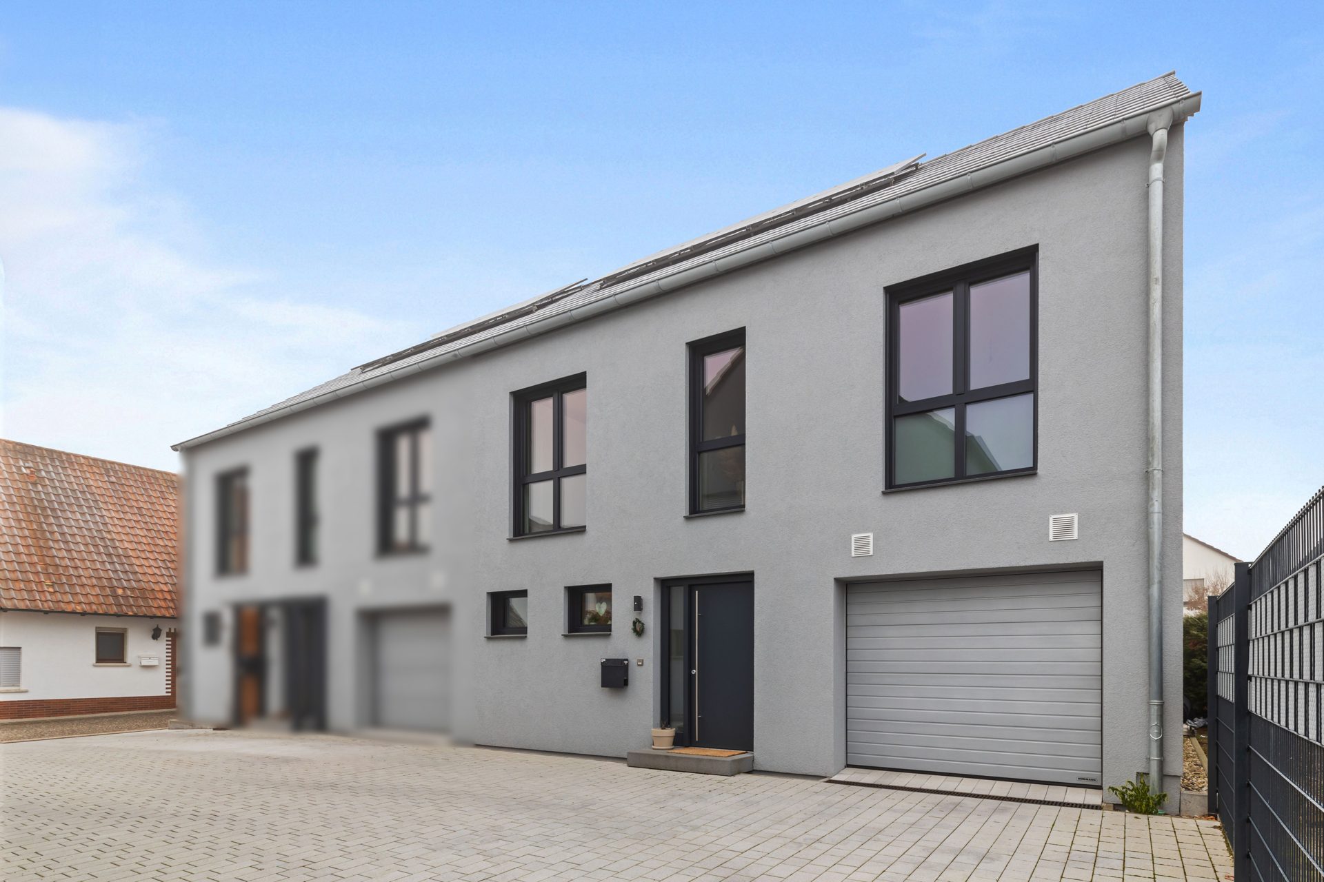 HUST Immobilien GmbH & Co. KG - Immobilienangebot - Rheinstetten / Forchheim - Alle - Moderne DHH mit Garten & Garage in toller Lage von Rheinstetten sucht zum 1.5.25 neue Mieter.