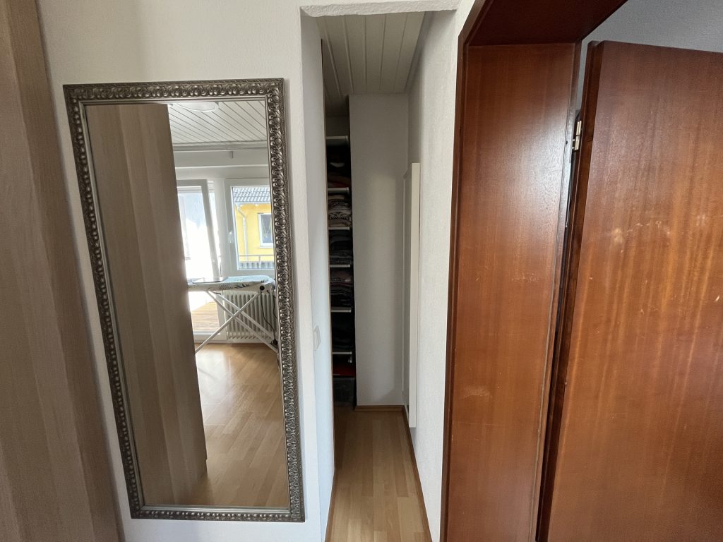 HUST Immobilien GmbH & Co. KG - Immobilienangebot - Rheinstetten / Mörsch - Alle - Zur Miete: Großzügige 4-Zimmer-Maisonette-Wohnung mit Balkon – ab 01.04.2025 verfügbar!