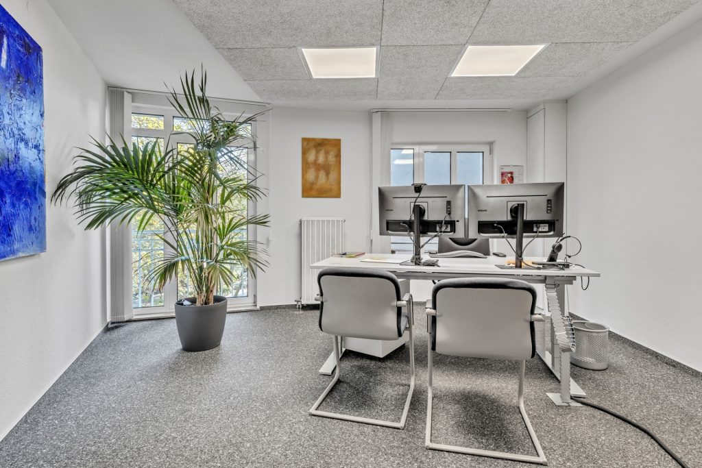 HUST Immobilien GmbH & Co. KG - Immobilienangebot - Karlsruhe - Alle - Sale-and-Lease-back mit TOP-Bonität und 10 Jahre Mietgarantie - Büro in A-Lage zum Verkauf