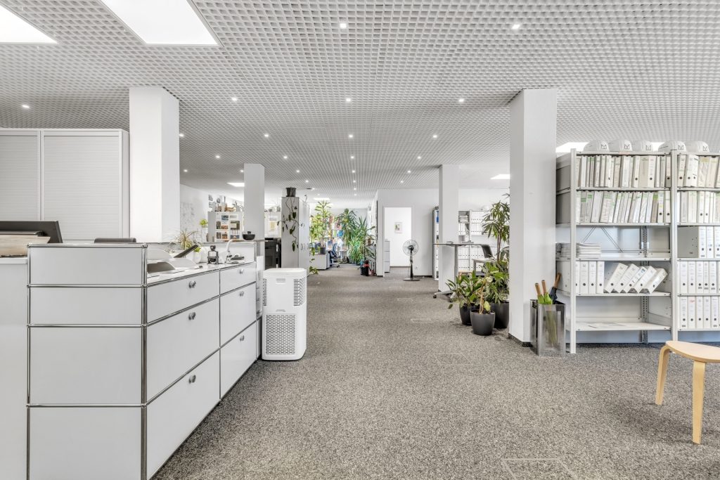 HUST Immobilien GmbH & Co. KG - Immobilienangebot - Karlsruhe - Alle - Sale-and-Lease-back mit TOP-Bonität und 10 Jahre Mietgarantie - Büro in A-Lage zum Verkauf