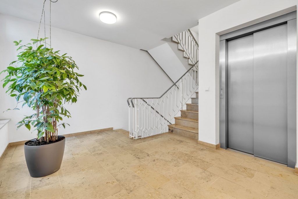 HUST Immobilien GmbH & Co. KG - Immobilienangebot - Karlsruhe - Alle - Sale-and-Lease-back mit TOP-Bonität und 10 Jahre Mietgarantie - Büro in A-Lage zum Verkauf