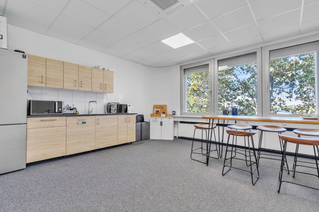 HUST Immobilien GmbH & Co. KG - Immobilienangebot - Karlsruhe - Alle - Flexible Büronutzung – Halbe Etage oder ganze Etage – hier entscheiden Sie!