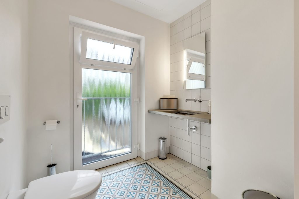 HUST Immobilien GmbH & Co. KG - Immobilienangebot - Karlsruhe - Alle - Rarität in zentraler Lage – zwei Büroetagen mit Charakter