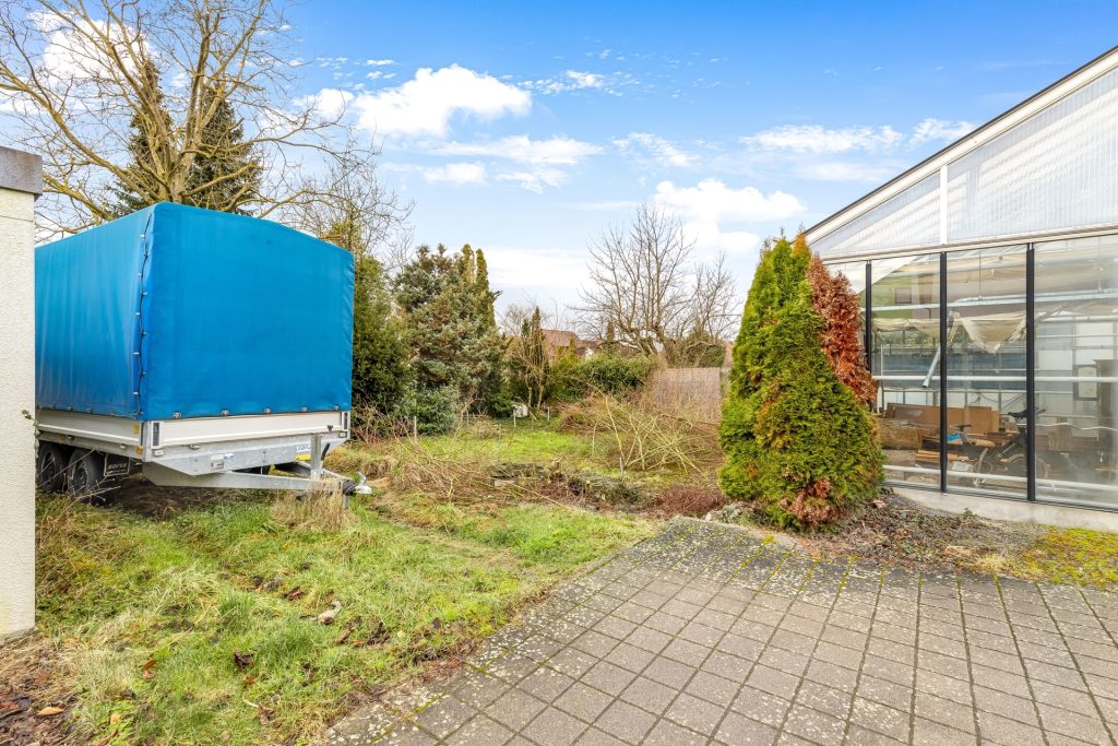 HUST Immobilien GmbH & Co. KG - Immobilienangebot - Karlsruhe / Palmbach - Grundstücke - Attraktives Baugrundstück in 2. Reihe in ruhiger Lage Karlsruhe Palmbach