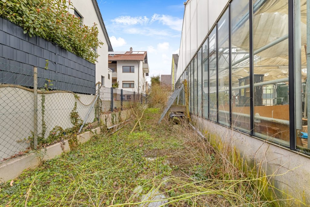 HUST Immobilien GmbH & Co. KG - Immobilienangebot - Karlsruhe / Palmbach - Grundstücke - Attraktives Baugrundstück in 2. Reihe in ruhiger Lage Karlsruhe Palmbach