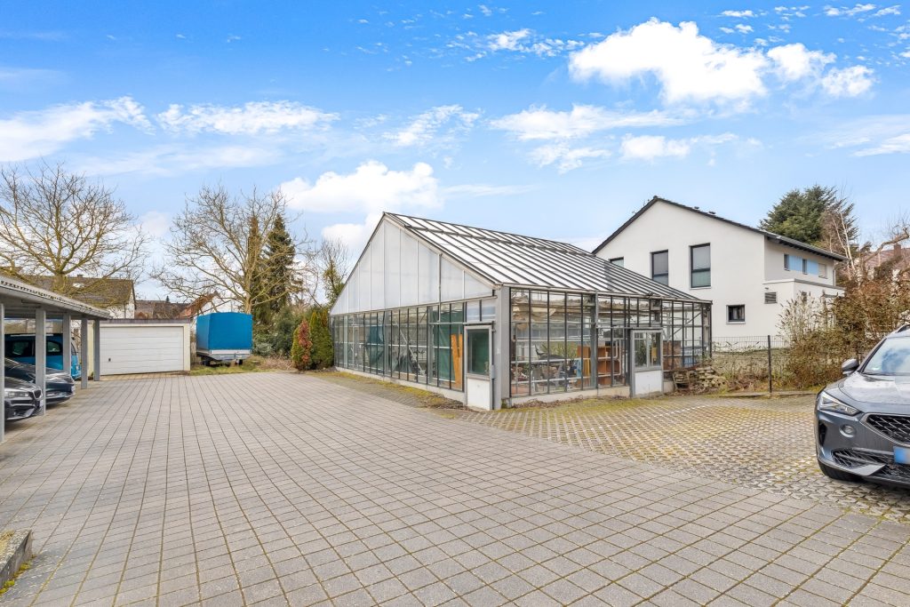HUST Immobilien GmbH & Co. KG - Immobilienangebot - Karlsruhe / Palmbach - Grundstücke - Attraktives Baugrundstück in 2. Reihe in ruhiger Lage Karlsruhe Palmbach