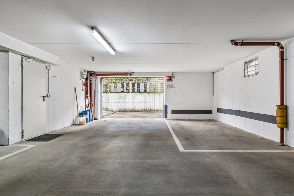 HUST Immobilien GmbH & Co. KG - Immobilienangebot - Bühl - Alle - Helle 3-Zimmer-Dachgeschosswohnung mit Balkon, Dachspeicher und Tiefgaragenstellplatz in Bühl-Vimbuch !